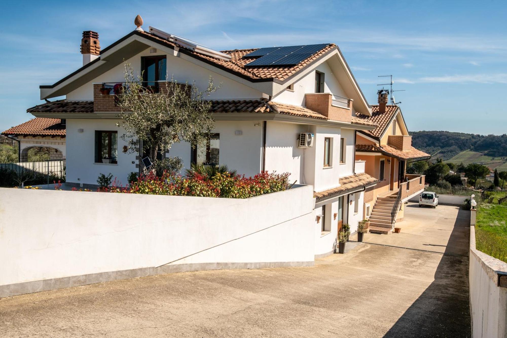 Villa Mastro Oleario 5 Dal Mare 30 Dai Monti Torrevecchia Teatina Exterior photo