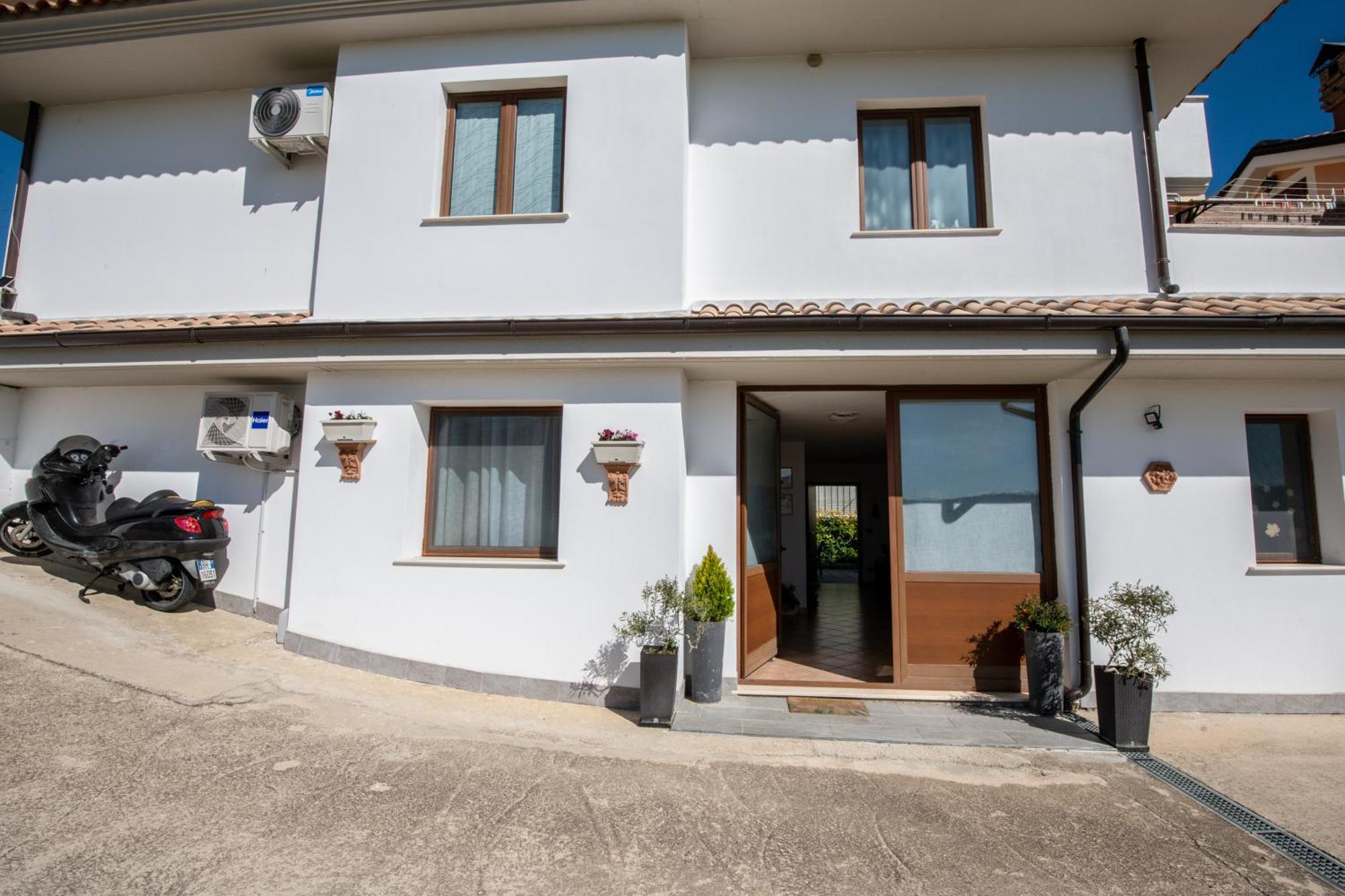 Villa Mastro Oleario 5 Dal Mare 30 Dai Monti Torrevecchia Teatina Exterior photo